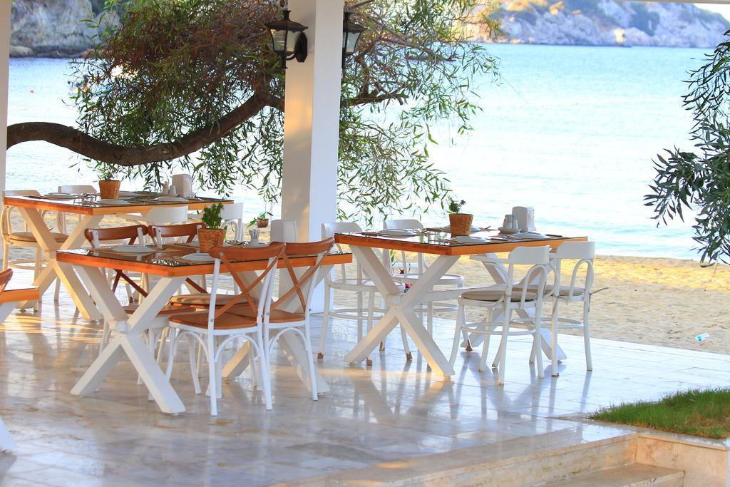 Emecik Palm Bay Beach Hotel מראה חיצוני תמונה